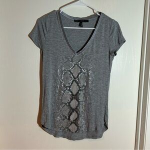 White House black market grey vneck tee‎ XS